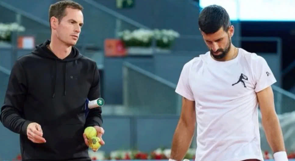 Andy Murray không làm HLV của Novak Djokovic nữa, chuyển hướng sang làm diễn giả truyền cảm hứng.