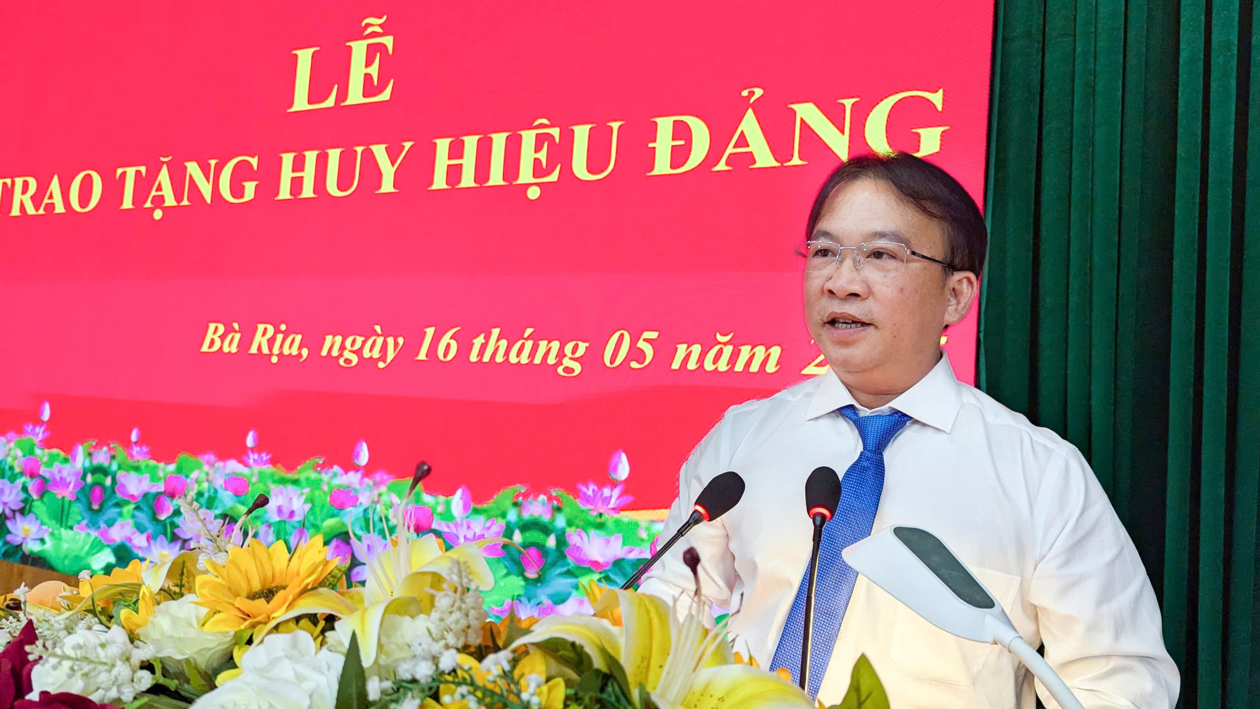 Bí thư Thành ủy Bà Rịa Trần Tuấn Lĩnh phát biểu tại buổi lễ.