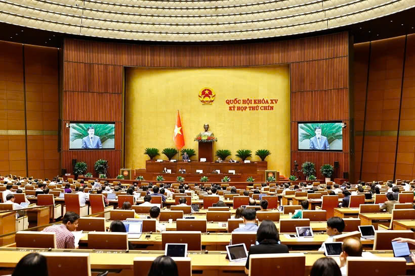 Quang cảnh Quốc hội thảo luận tại hội trường.