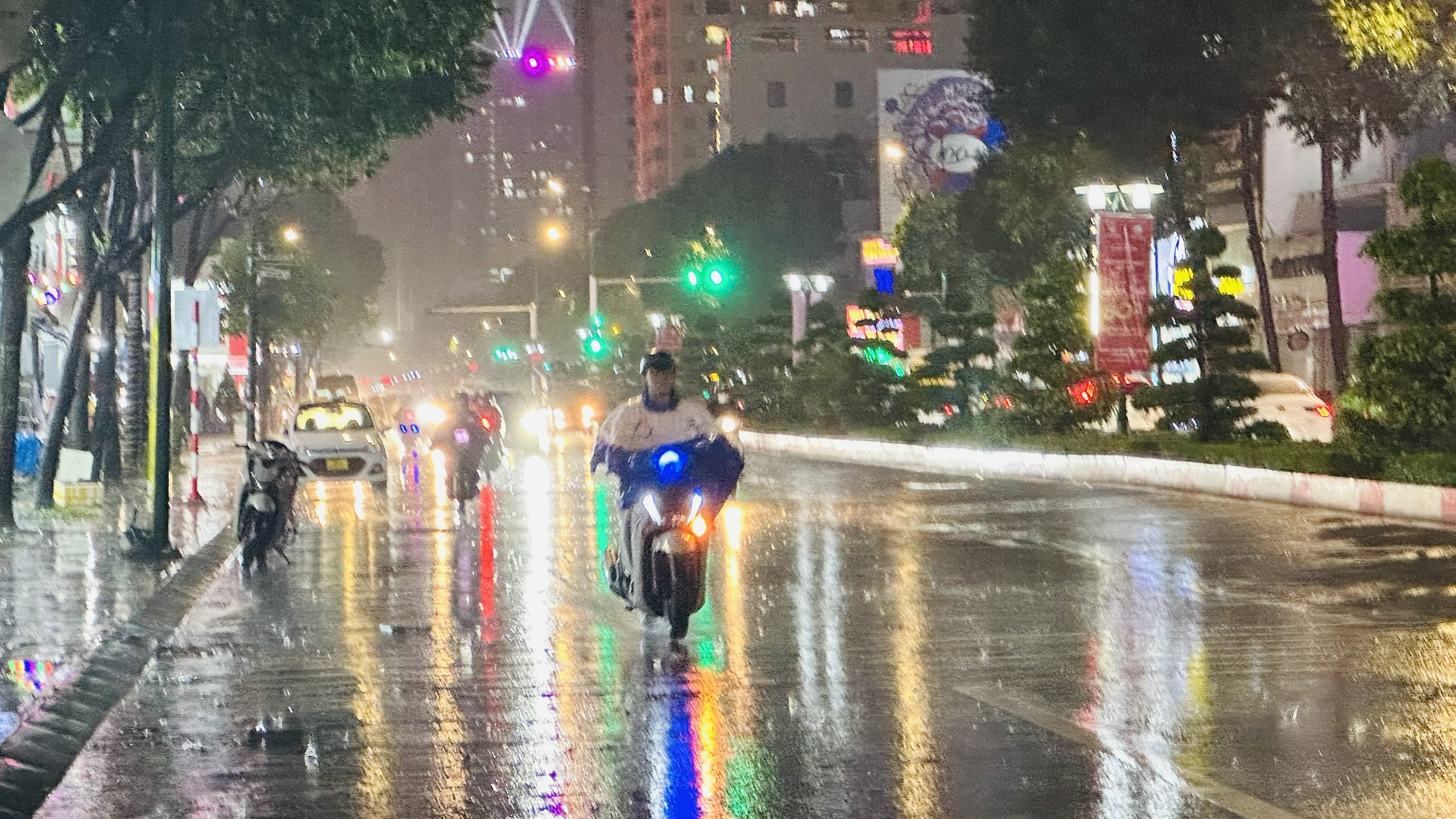 Dự báo hôm nay thời tiết các tỉnh phía Bắc mưa rào, nhiều nơi mưa to đến rất to.