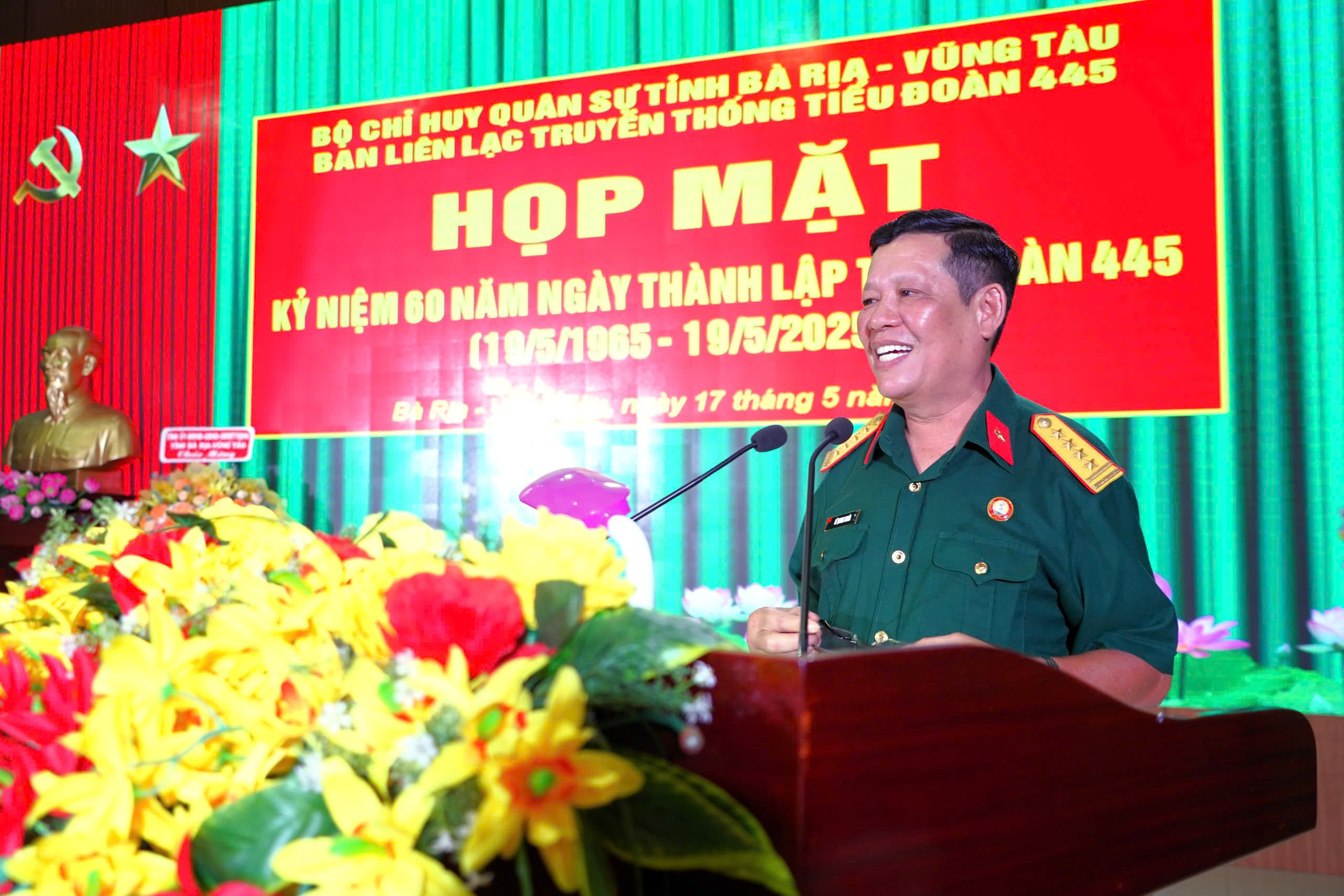 Ban liên lạc Tiểu đoàn 445 thông báo về tình hình hoạt động của ban trong thời gian.