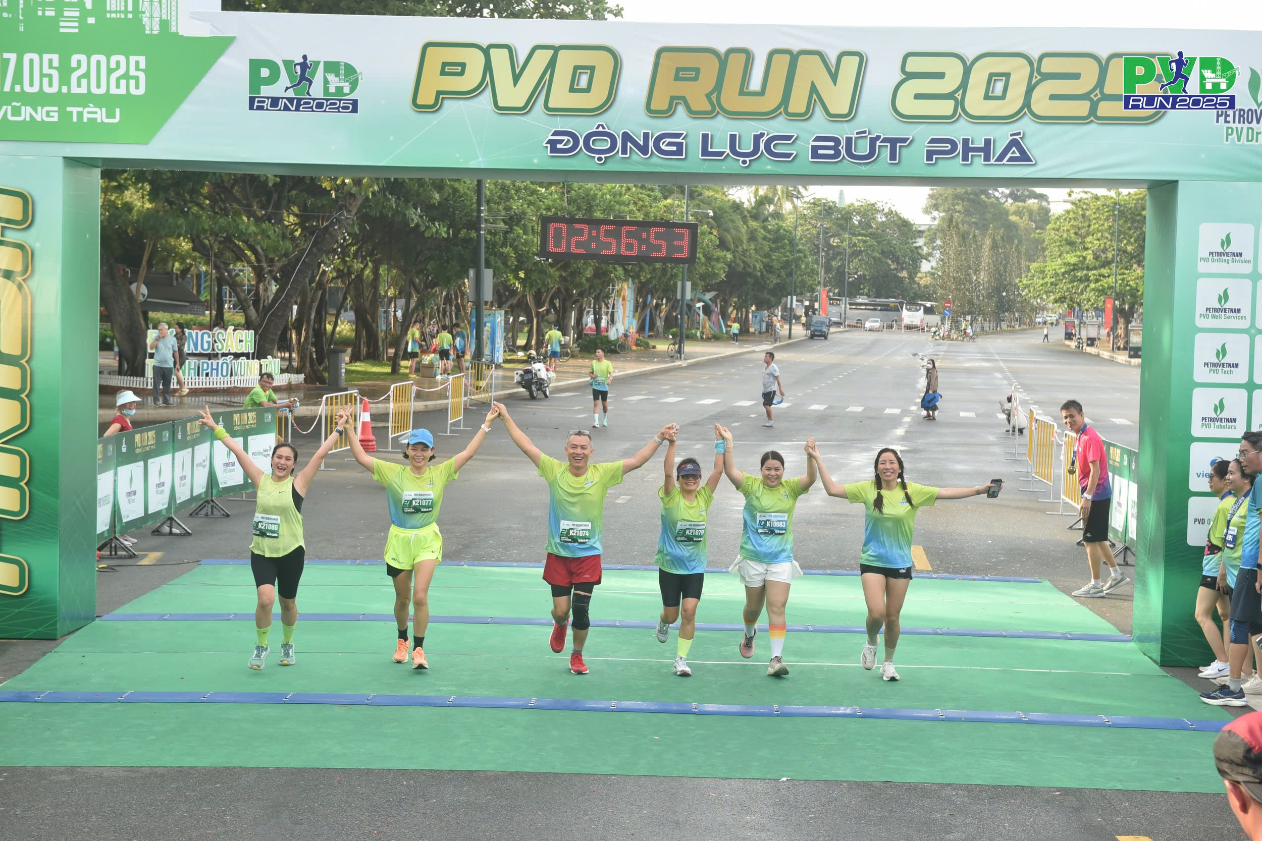 Tinh thần thể thao được lan tỏa mạnh mẽ tại Giải chạy PVD run 2025.