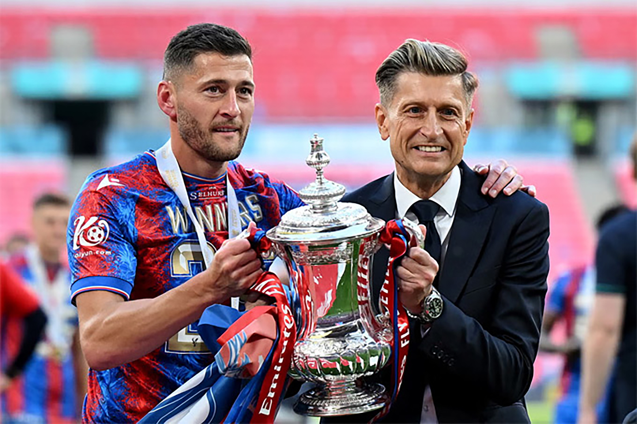 Crystal Palace giành chức vô địch FA Cup và có vé dự Europa League.