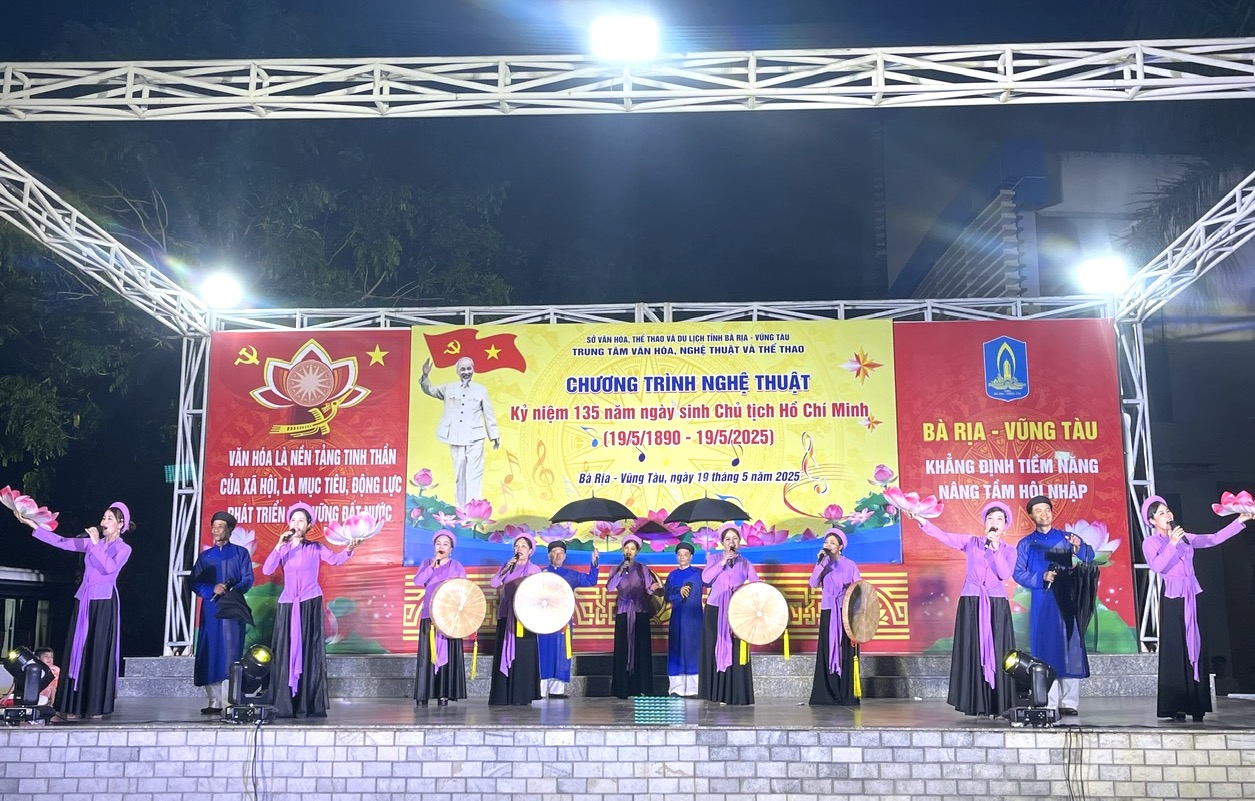 Tiết mục dân ca quan họ 