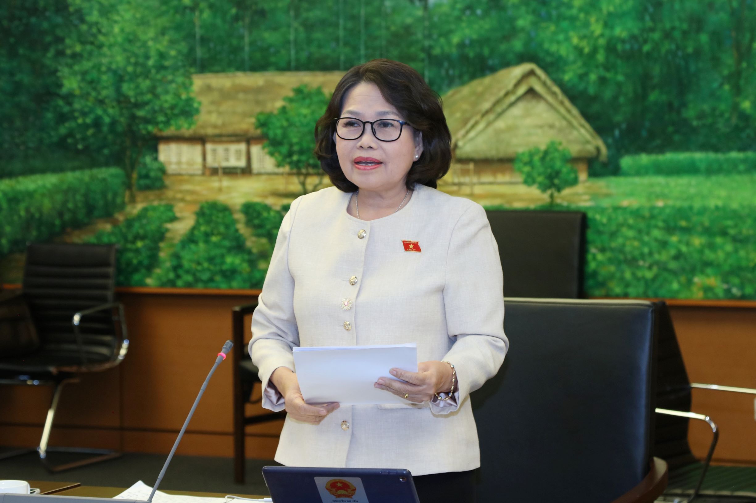 Đại biểu Nguyễn Thị Yến, Phó Bí thư Thường trực Tỉnh ủy, Trưởng Đoàn ĐBQH tỉnh Bà Rịa - Vũng Tàu đã phát biểu tại phiên thảo luận.