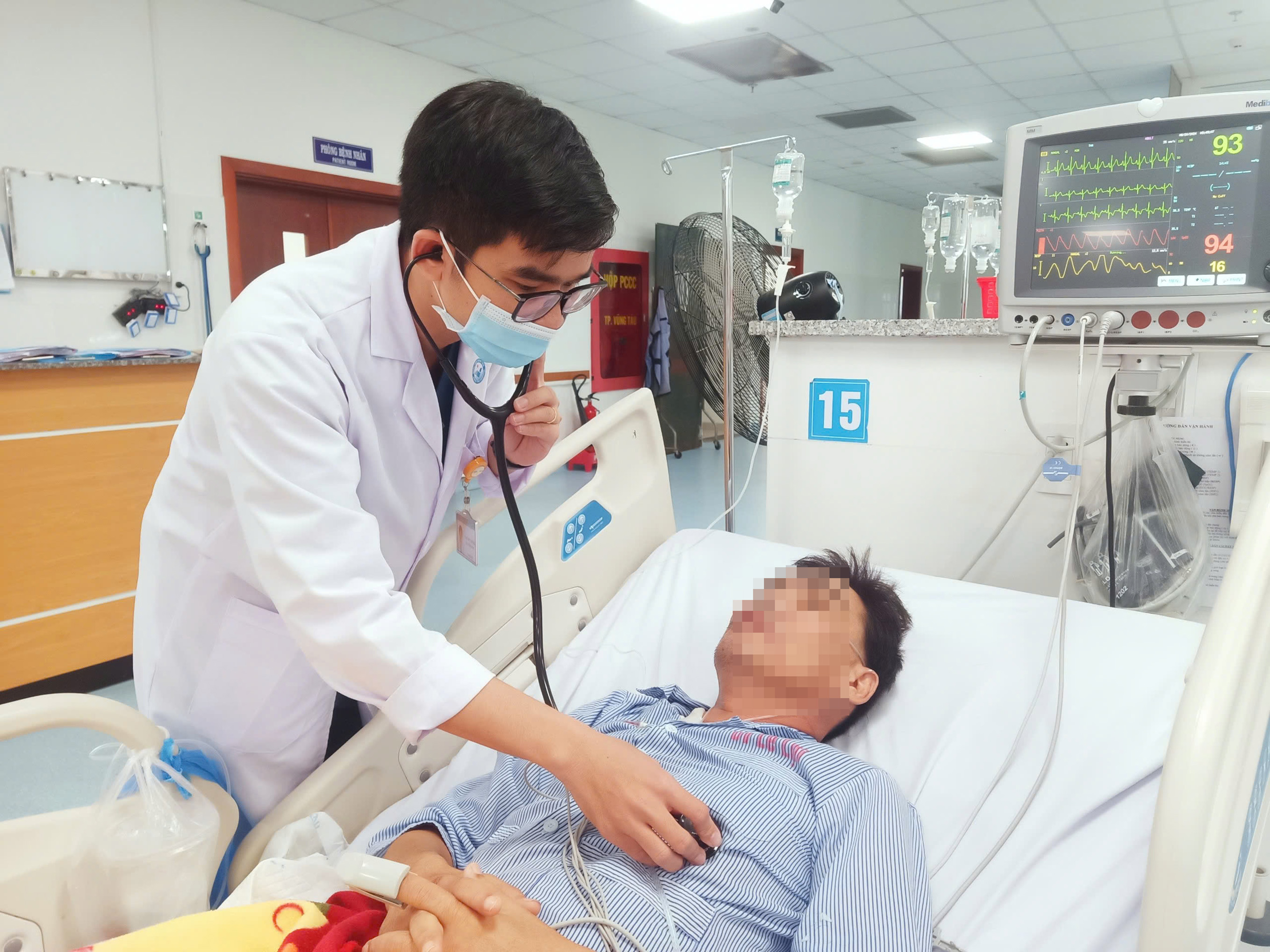 Luật Bảo hiểm y tế 2024 góp phần bảo vệ tốt hơn quyền lợi của người tham gia BHYT. Trong ảnh: Người dân điều trị nội trú tại Bệnh viện Vũng Tàu.