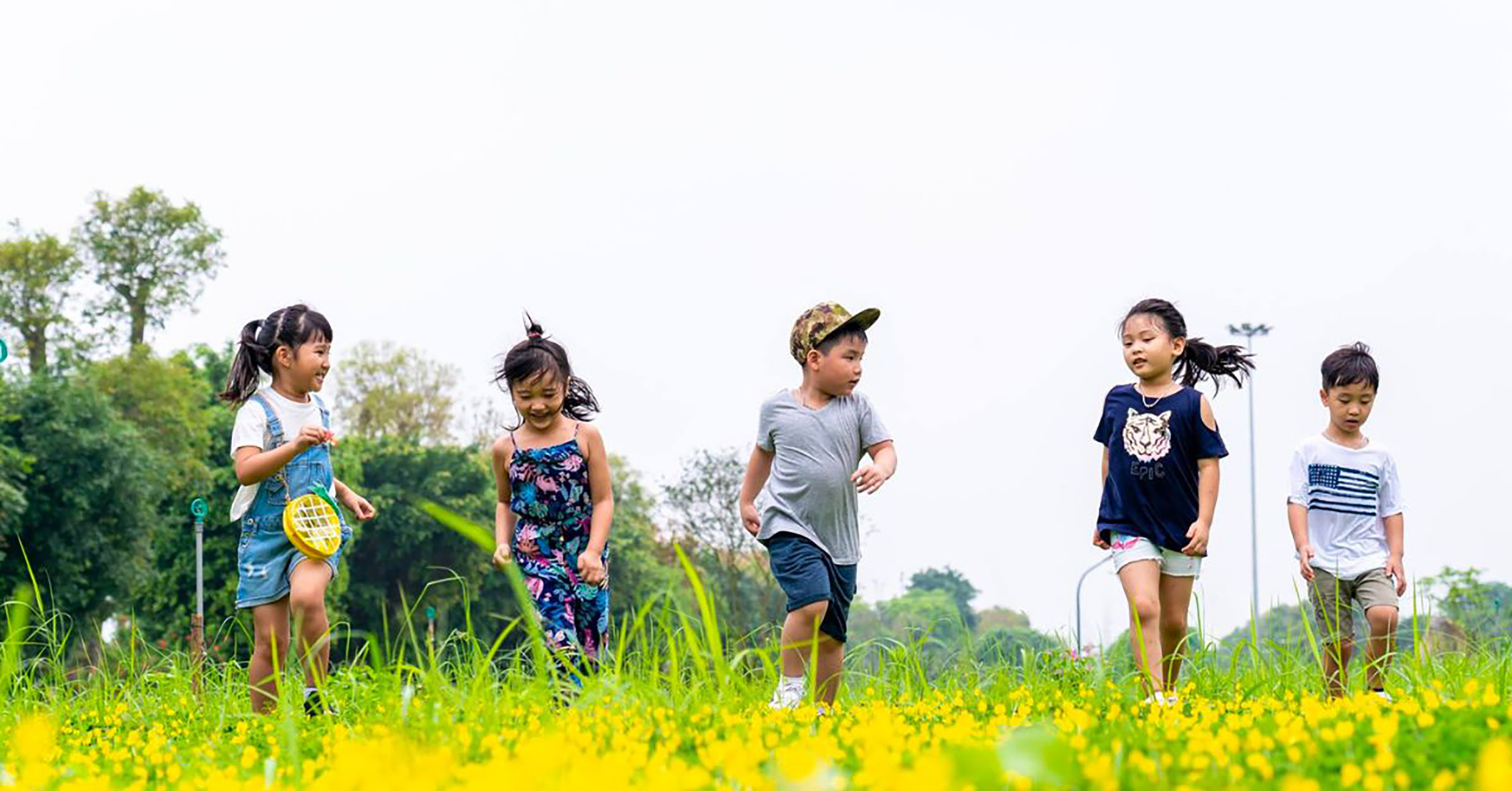 Khoảng thời gian nghỉ hè vô cùng thích hợp để trẻ được hòa mình vào thiên nhiên.