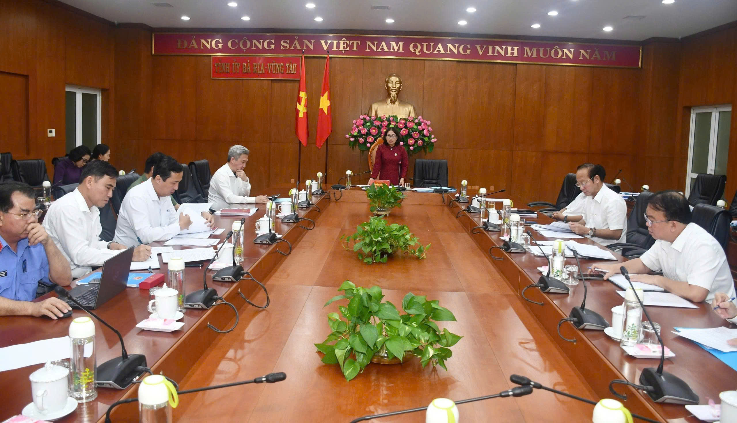 Kết nạp đảng viên đạt 107,3% chỉ tiêu nhiệm kỳ 2020-2025