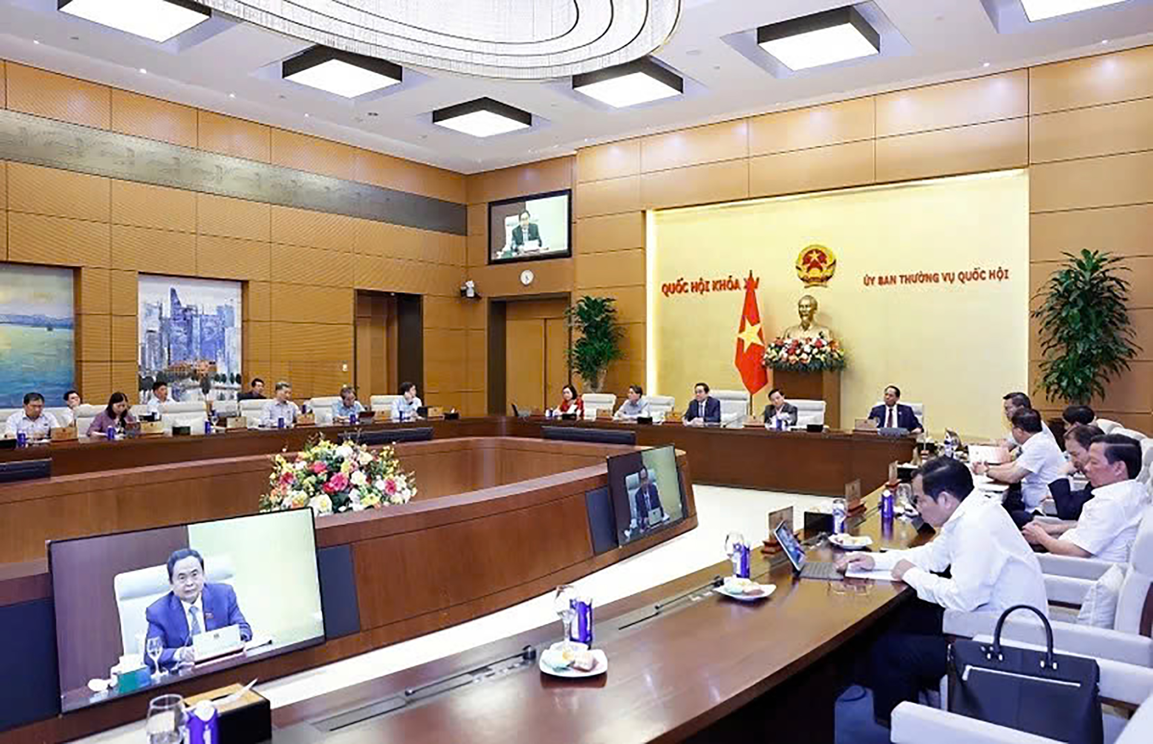  Một phiên họp của Ủy ban Thường vụ Quốc hội.
