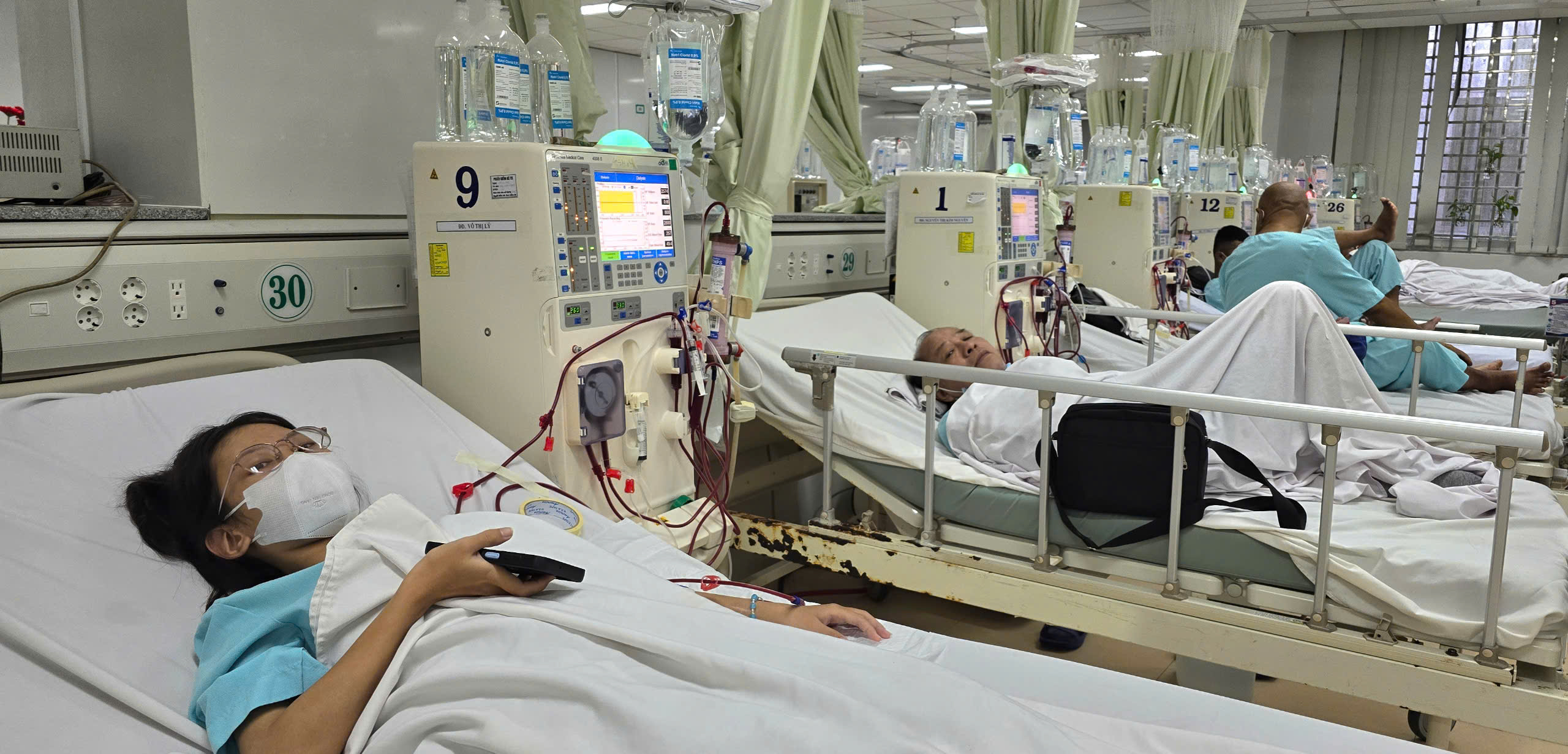 Bệnh nhân chạy thận nhân tạo tại Bệnh viện Bà Rịa.