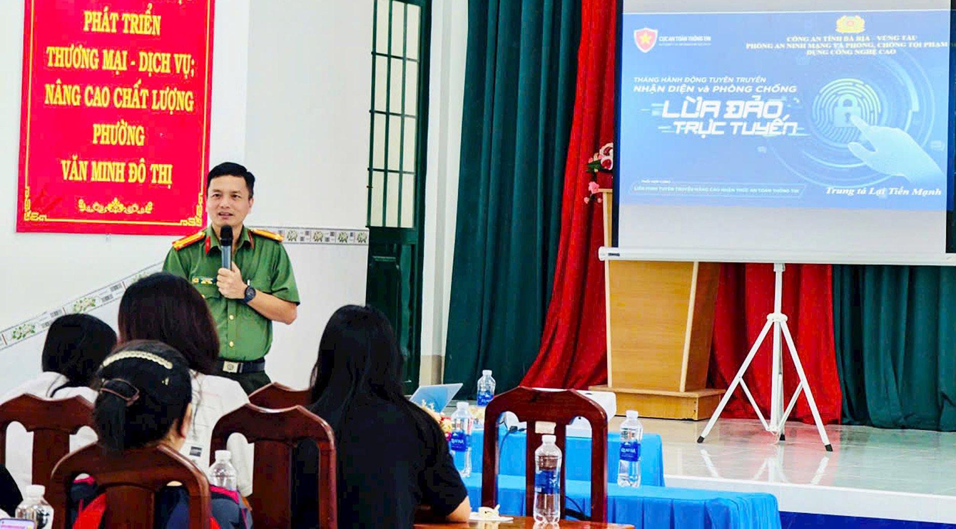 Công an tỉnh cảnh báo về các thủ đoạn lừa đảo trực tuyến cho người dân TP.Bà Rịa.