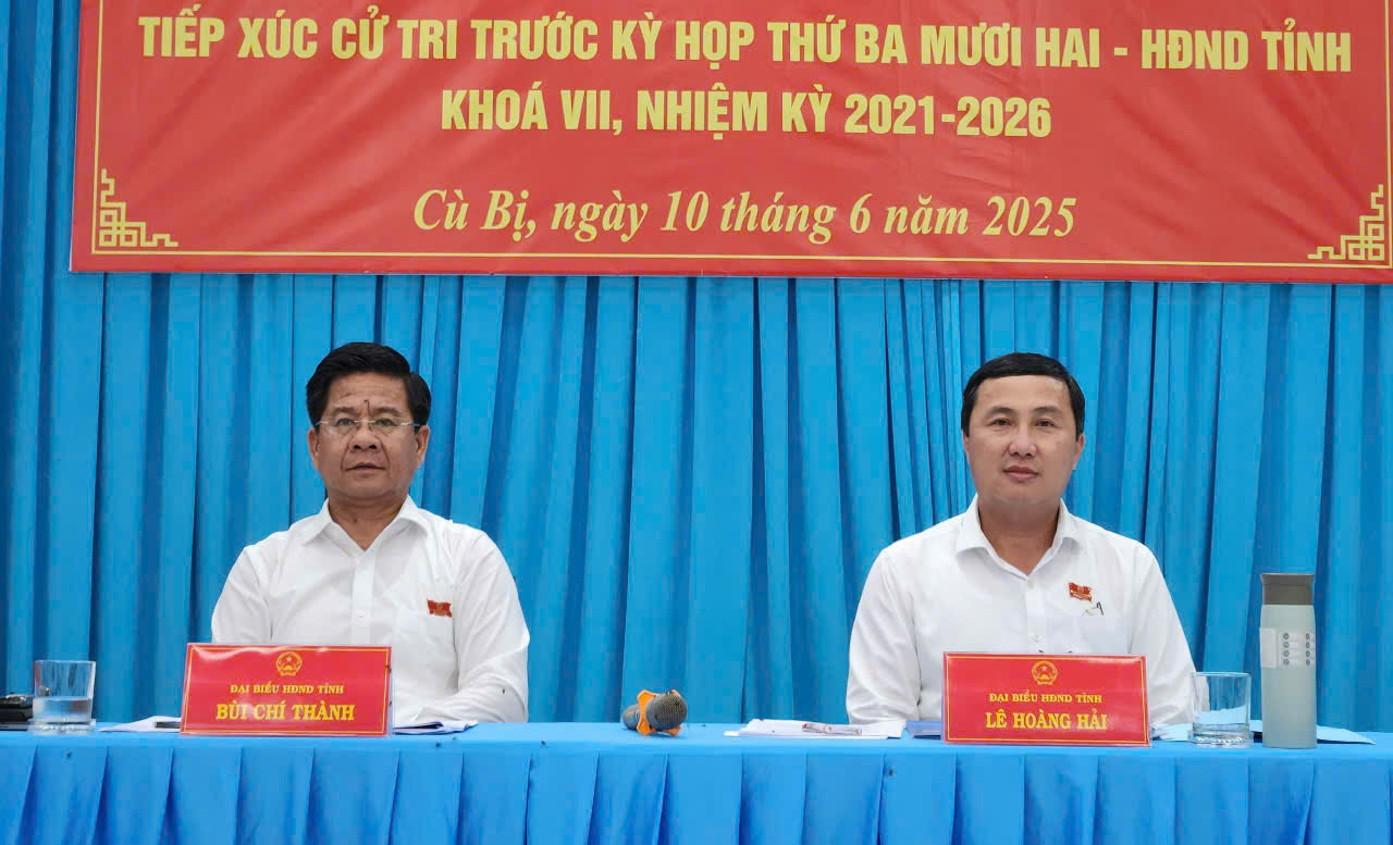 Tổ Đại biểu số 9 HĐND tỉnh TXCT xã Xà Bang và Cù Bị (huyện Châu Đức). Ảnh: TRẦN TIẾN