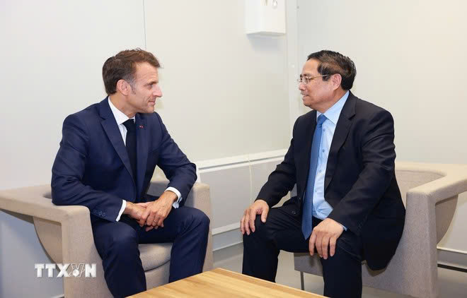 Thủ tướng Phạm Minh Chính hội kiến Tổng thống Pháp  Emmanuel Macron. Ảnh: DƯƠNG GIANG