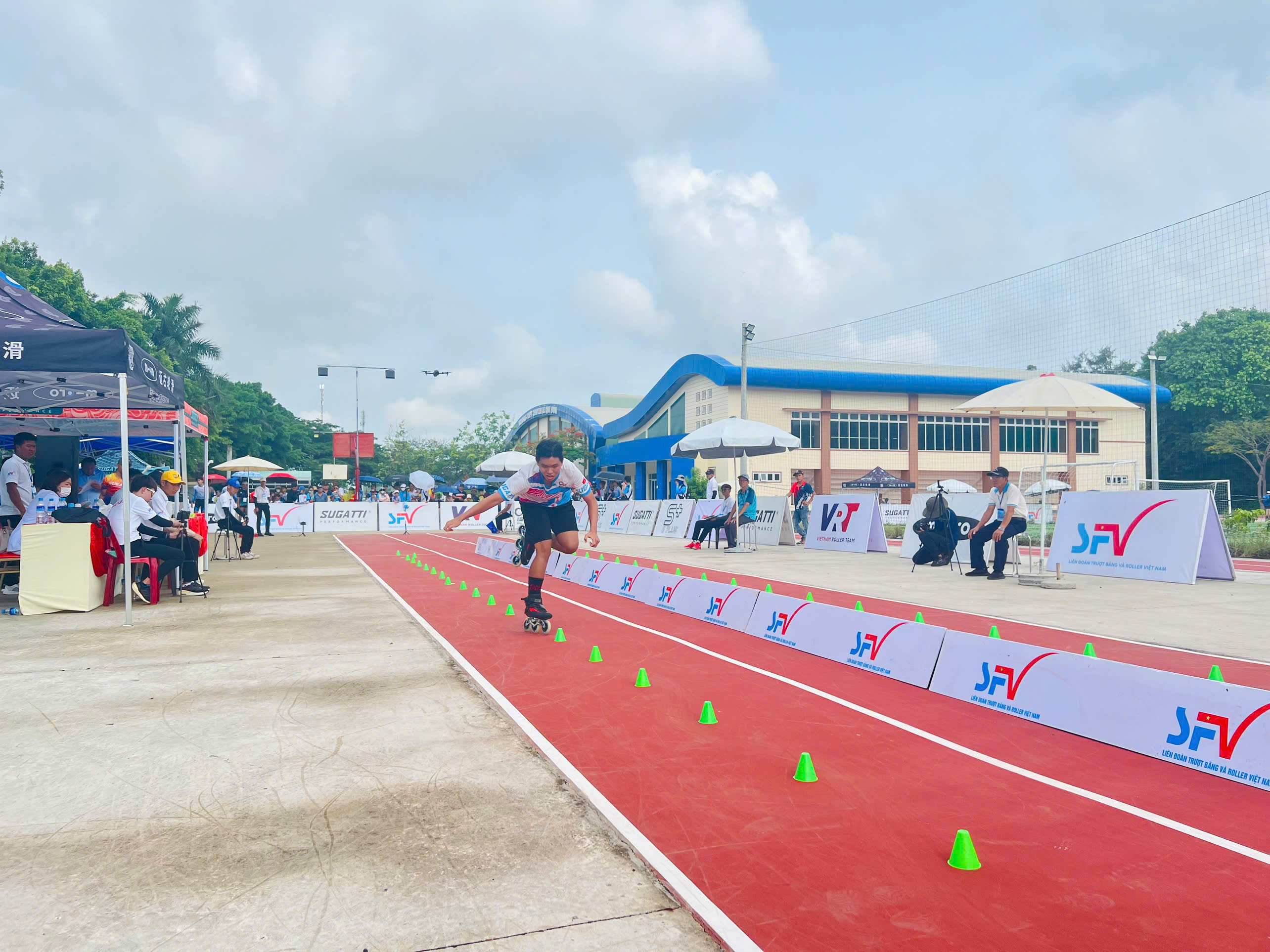 Các VĐV thi đấu ở nội dung Speed Slalom.