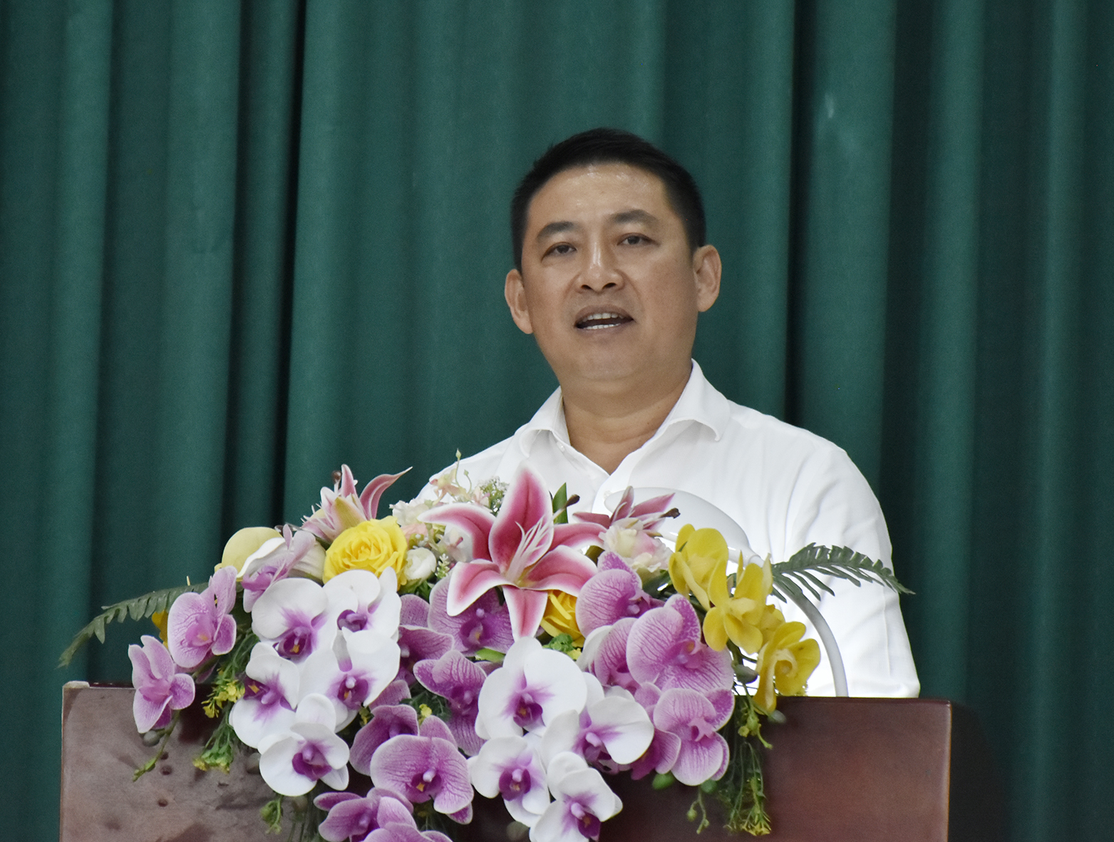 Ông Huỳnh Sơn Tuấn, Bí thư Thành ủy Phú Mỹ phát biểu khai mạc hội nghị.