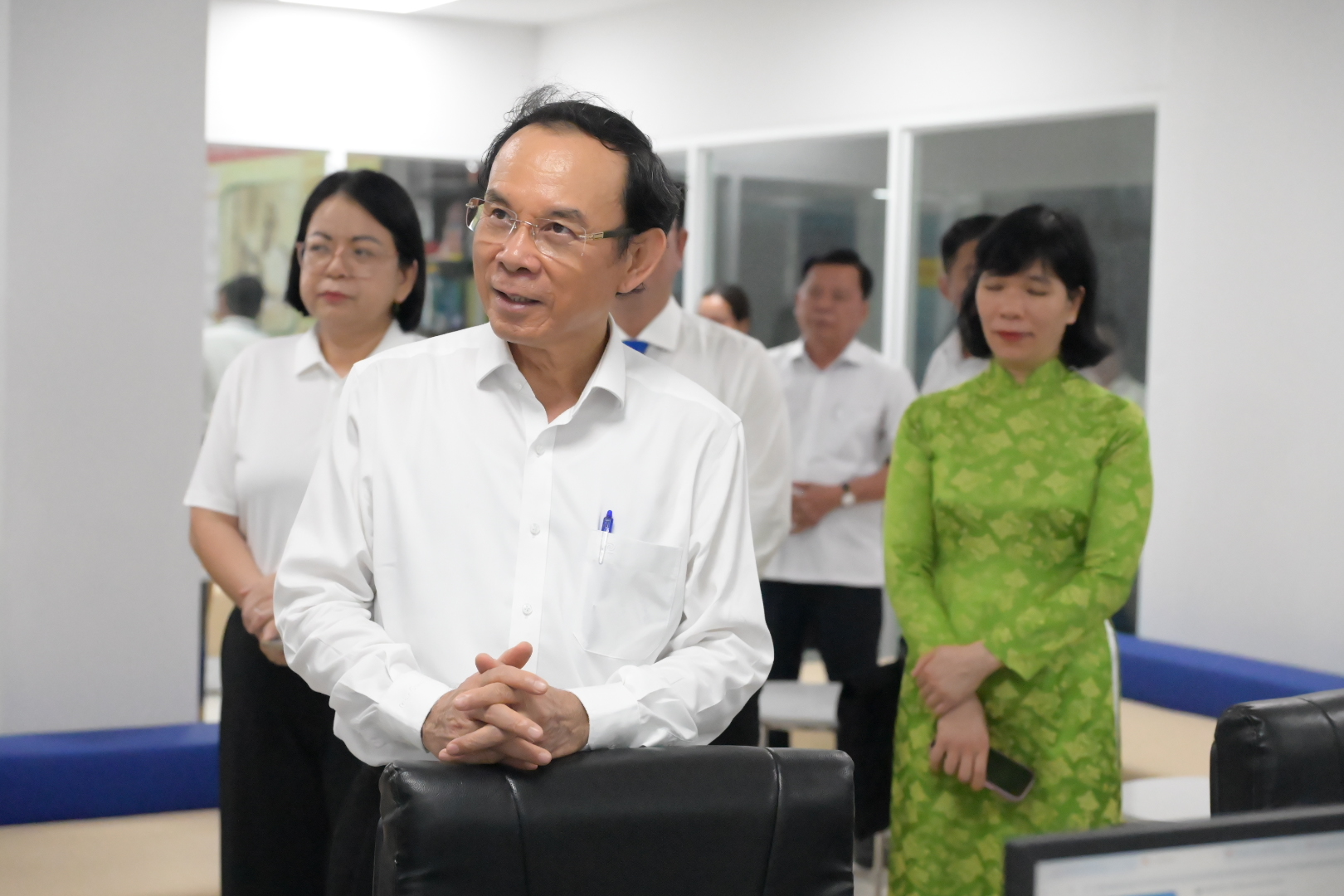 Bí thư Thành ủy TPHCM Nguyễn Văn Nên tại buổi khảo sát. Ảnh: VĂN MINH