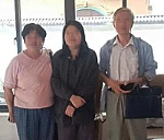Công an xã Hồ Tràm hỗ trợ người nước ngoài tìm được con gái bị lạc
