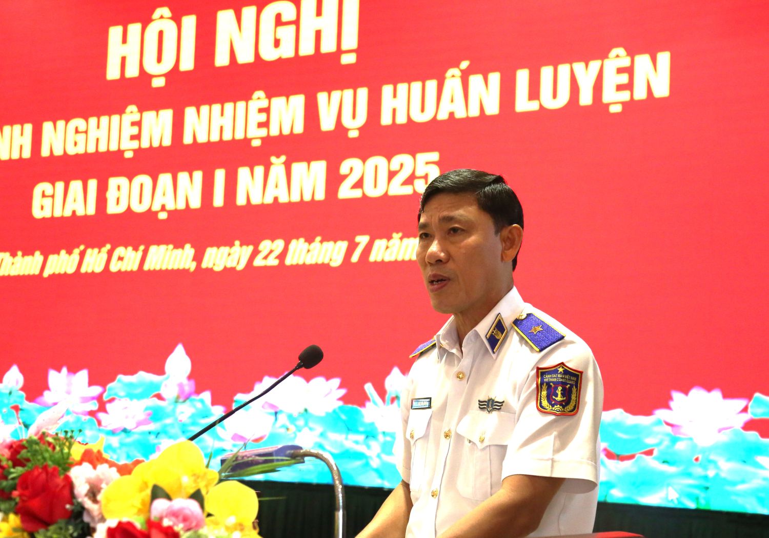 Thiếu tướng Ngô Bình Minh, Tư lệnh Vùng Cảnh sát biển 3 phát biểu kết luận hội nghị.