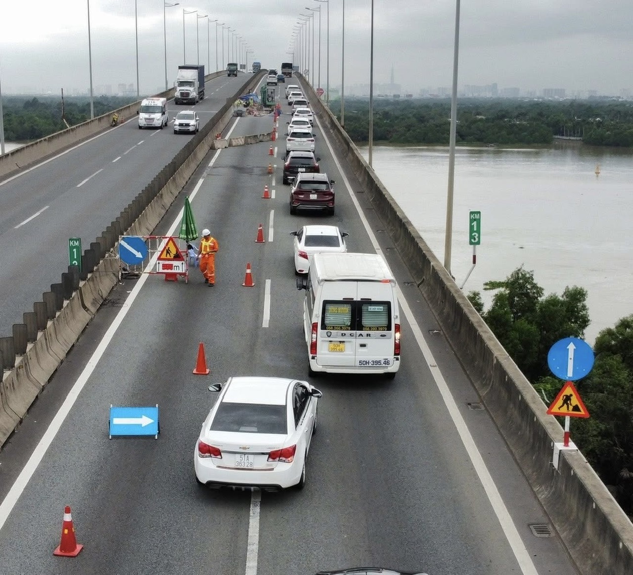 9 giờ 30 phút, tuyến cao tốc TPHCM - Long Thành - Dầu Giây đã chính thức thông xe trở lại hoàn toàn sau thời gian sửa chữa. Ảnh: QUỐC HÙNG