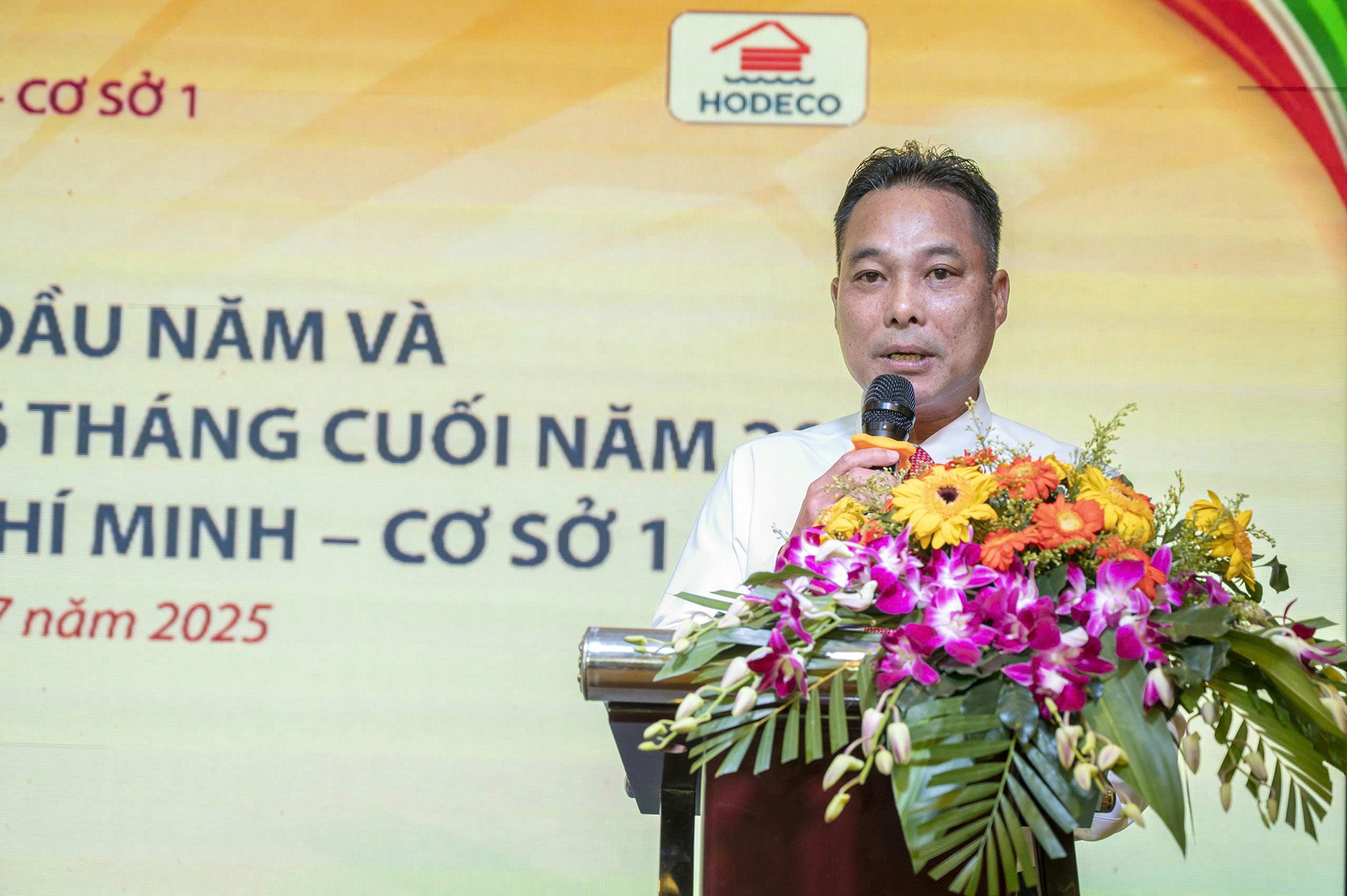 Ông Phạm Ngọc Hải, Chủ tịch HHDL TP.Hồ Chí Minh - cơ sở 1 phát biểu khai mạc hội nghị.