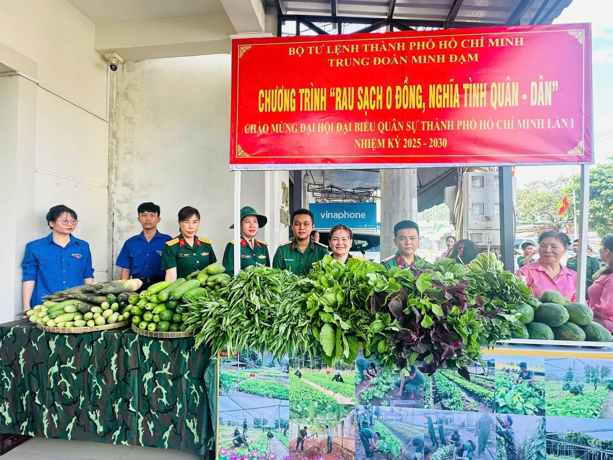 Rau củ tại vườn tăng gia sản xuất của đơn vị được chuẩn bị để trao tặng cho người dân địa phương.