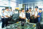Tàu CSB 8001 cập cảng Jakarta, bắt đầu chuỗi hoạt động giao lưu với Cảnh sát biển Indonesia