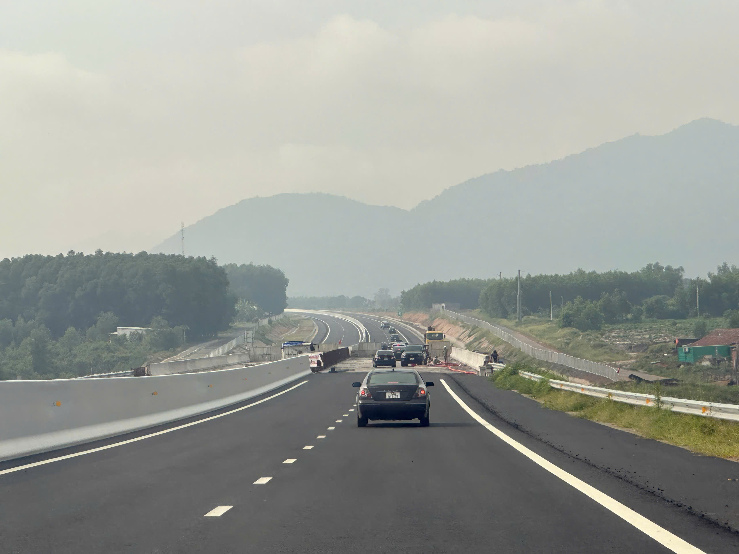 Cao tốc Biên Hòa - Vũng Tàu dự kiến khai thác vào tháng 12-2025