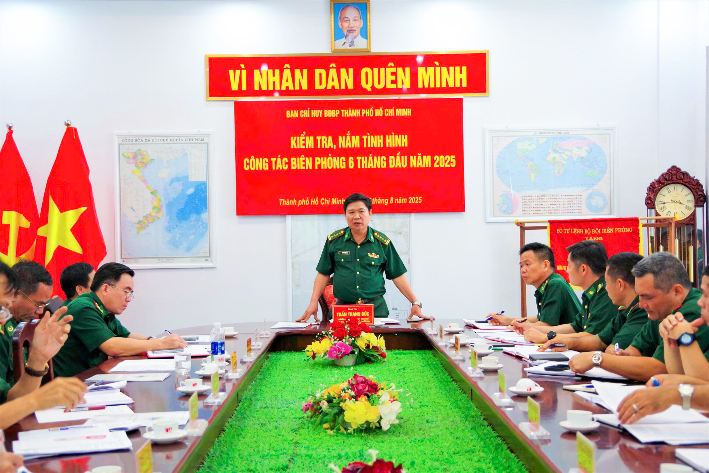 Đại tá Trần Thanh Đức, Thành ủy viên, Chỉ huy trưởng Ban Chỉ huy BĐBP TP.HCM phát biểu chỉ đạo tại Ban Chỉ huy Biên phòng cửa khẩu cảng Bà Rịa - Vũng Tàu
