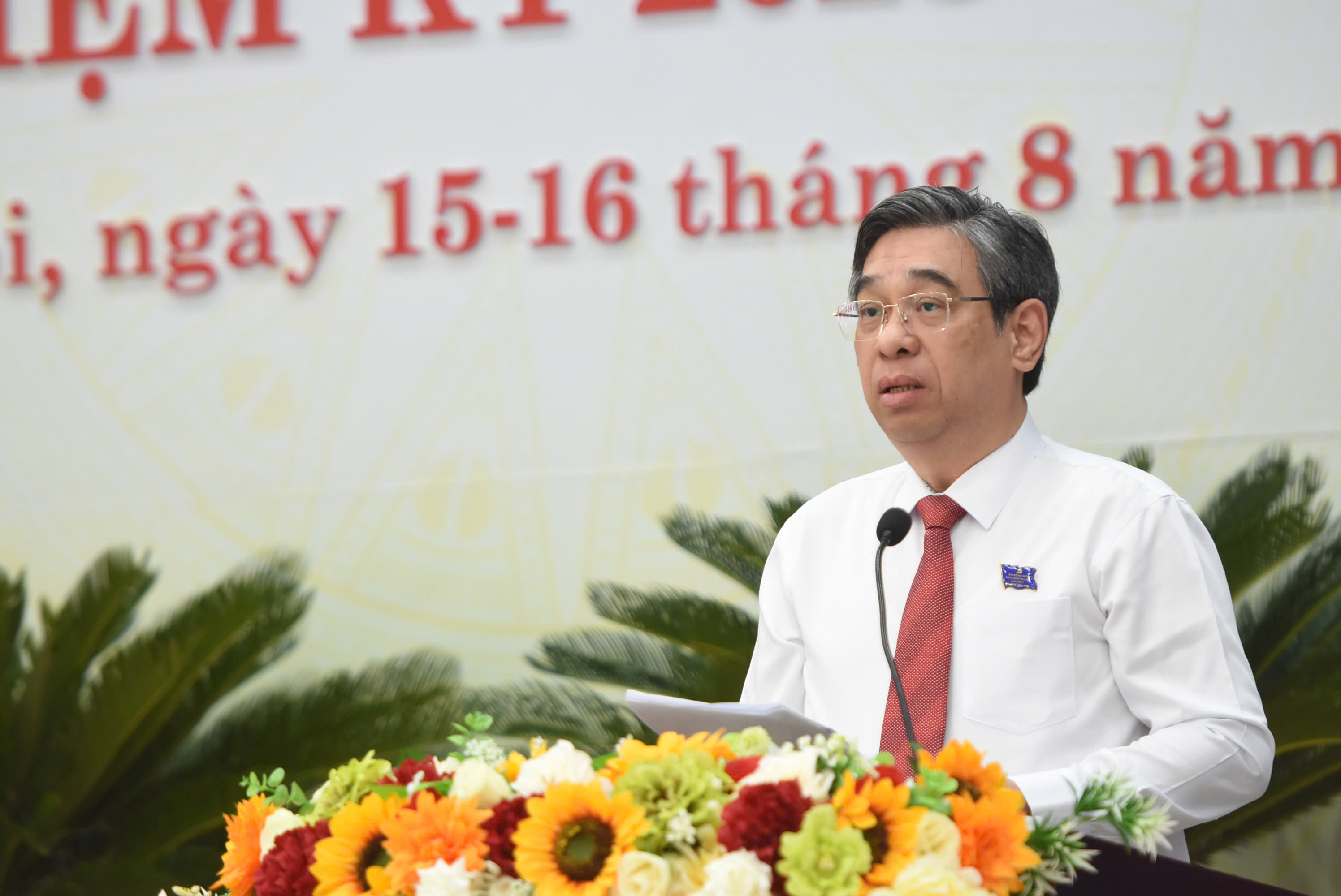 Ông Nguyễn Phước Lộc, Phó Bí thư Thành ủy, Chủ tịch UBMTTQ Việt Nam Thành phố phát biểu tại Đại hội. 