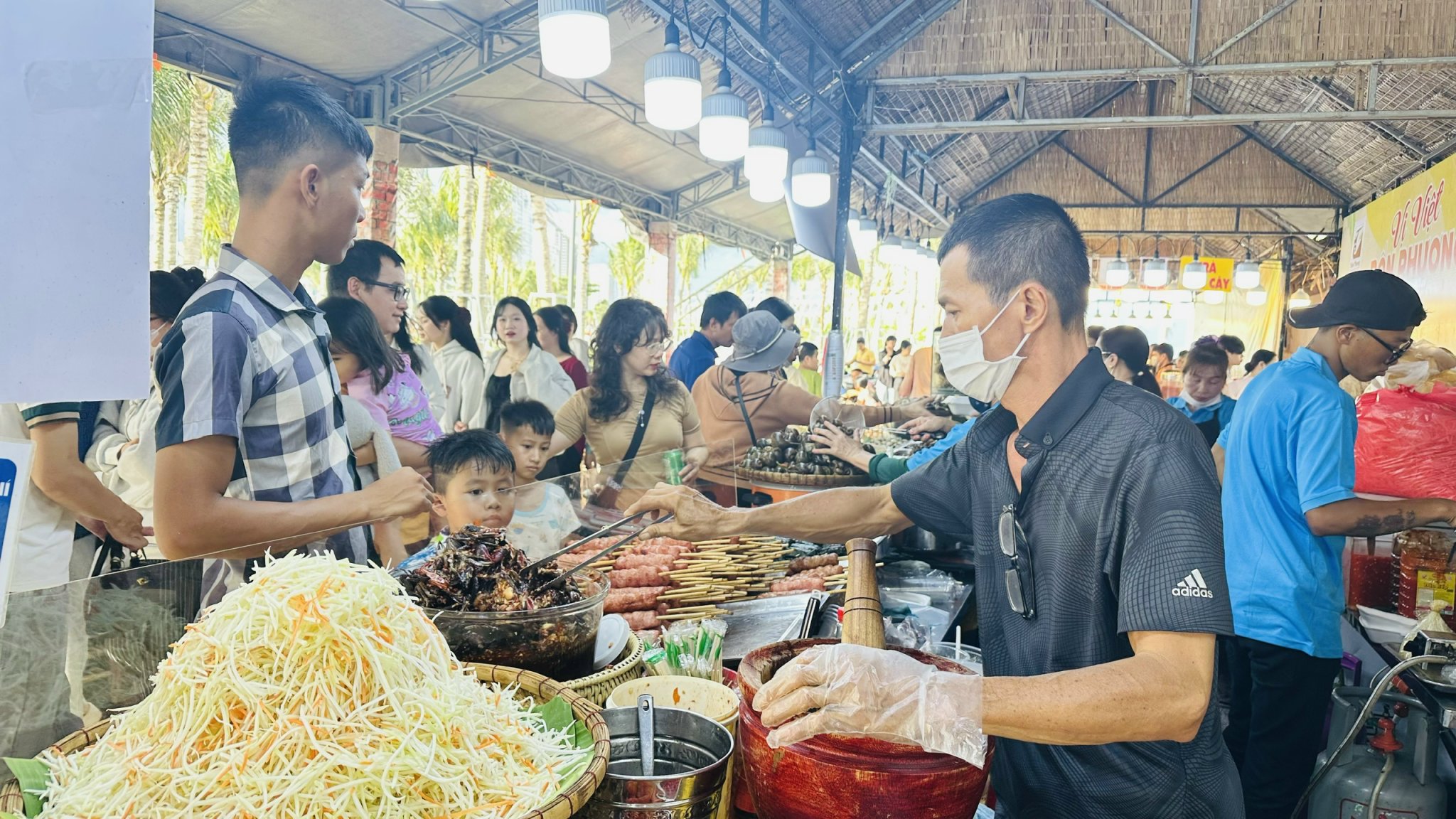 Gỏi ba khía đặc sản miền Tây góp mặt tại lễ hội ẩm thực 
